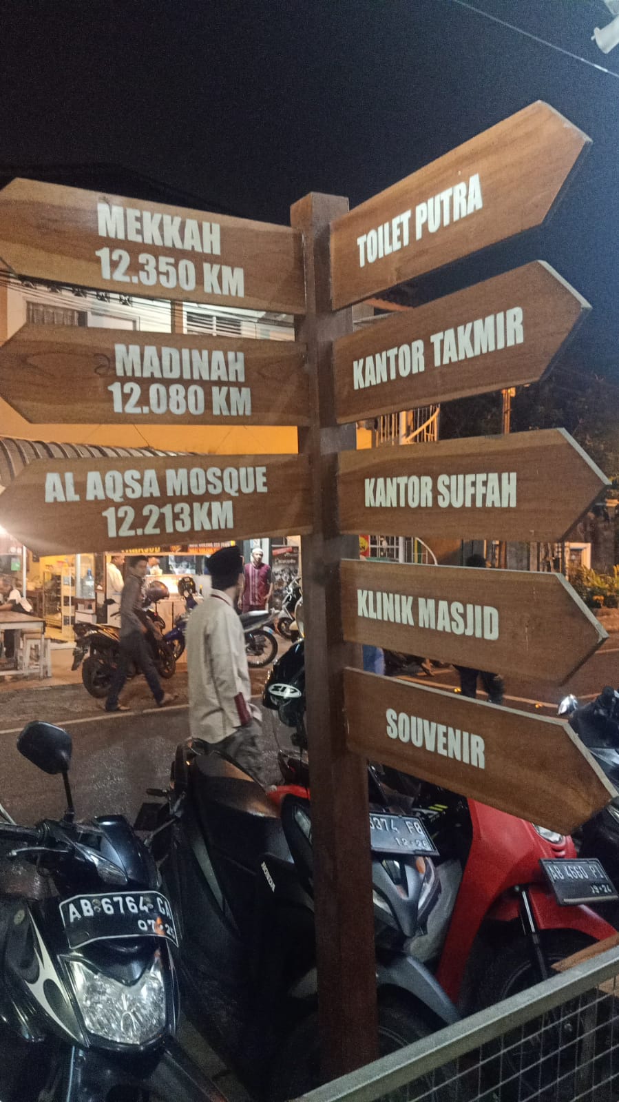 Magrib di Masjid Jogokariyan, menentramkan hati Malang Retro Vaganza